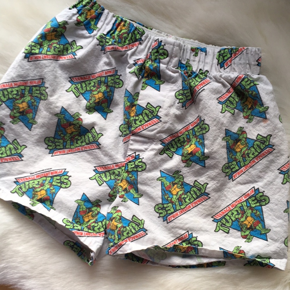 TEENAGE MUTANT NINJA TURTLES VINTAGE BOXERS SHORTS SIZE 11/12